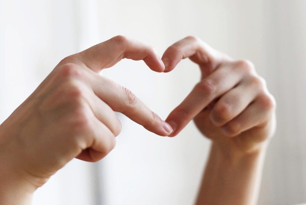 hands 7679387 1280 1024x684 - Workplace Relationships: Care & Respect Between Colleagues